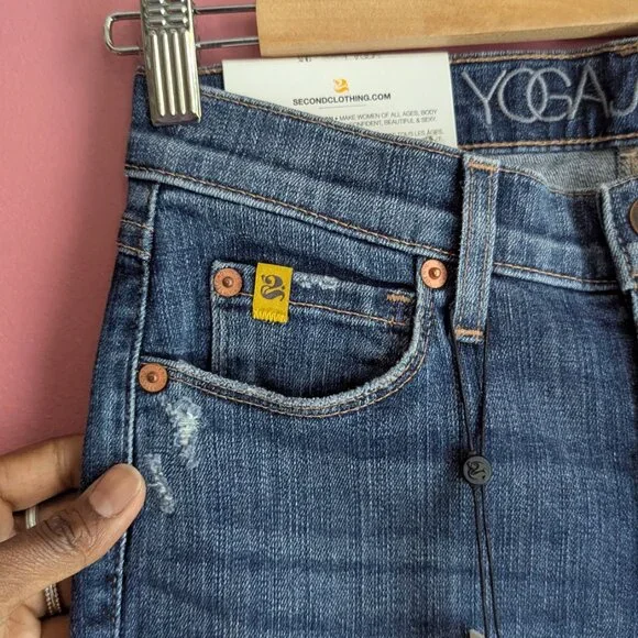 High waisted Ripped Skinnies - Picture 6 of 6